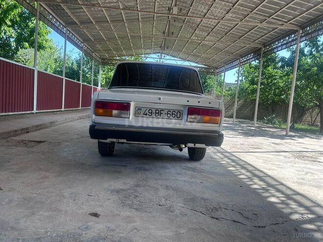 LADA (VAZ) 2107 2011, 90,000 km - 1.6 l - Saatlı