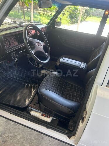LADA (VAZ) 2107 2011, 90,000 km - 1.6 l - Saatlı
