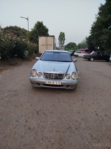 Mercedes E 220 d 2001, 520,000 km - 2.2 l - Masallı