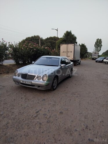 Mercedes E 220 d 2001, 520,000 km - 2.2 l - Masallı