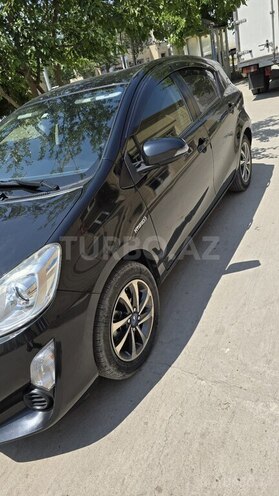Toyota Aqua 2015, 73,016 km - 1.5 l - Salyan