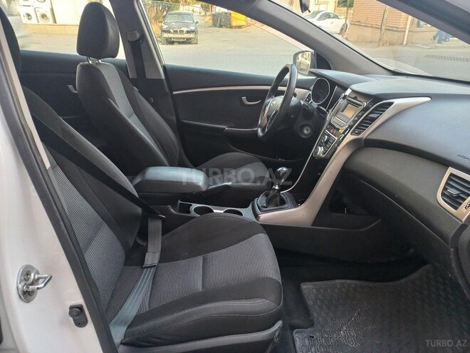 Hyundai i30 2016, 197,085 km - 1.6 л - Bakı