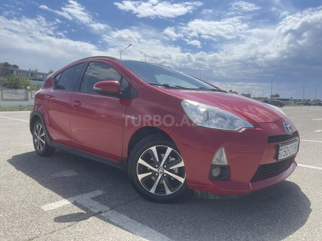 Toyota Prius C 2018, 150,488 km - 1.5 l - Bakı