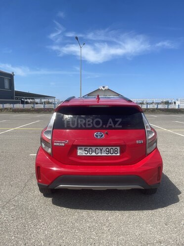 Toyota Prius C 2018, 150,488 km - 1.5 l - Bakı