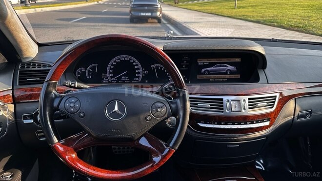 Mercedes S 500-10