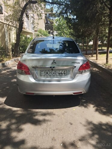 Mitsubishi Attrage 2015, 195,700 km - 1.2 l - Bakı