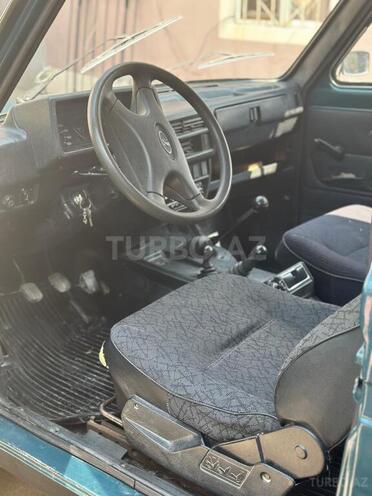 LADA (VAZ) Niva 1998, 277,000 km - 1.7 l - Qusar