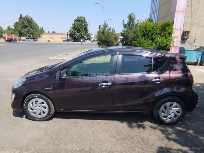 Toyota Aqua 2017, 110,000 km - 1.5 l - Gəncə