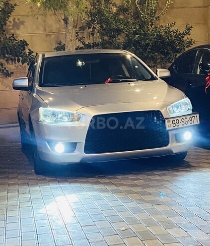 Mitsubishi Lancer 2010, 230,000 km - 2.4 l - Bakı