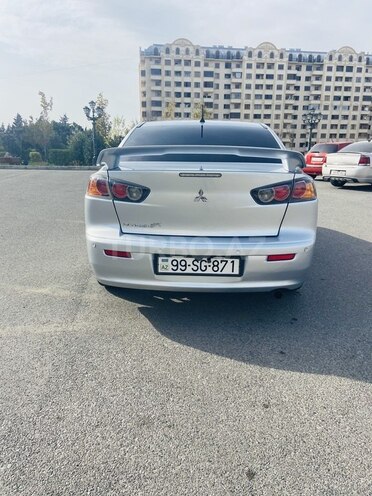 Mitsubishi Lancer 2010, 230,000 km - 2.4 l - Bakı
