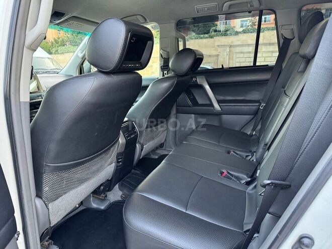 Toyota Land Cruiser Prado 2012, 270,000 km - 2.7 l - Bakı