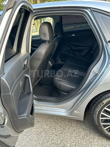 Volkswagen Jetta-14
