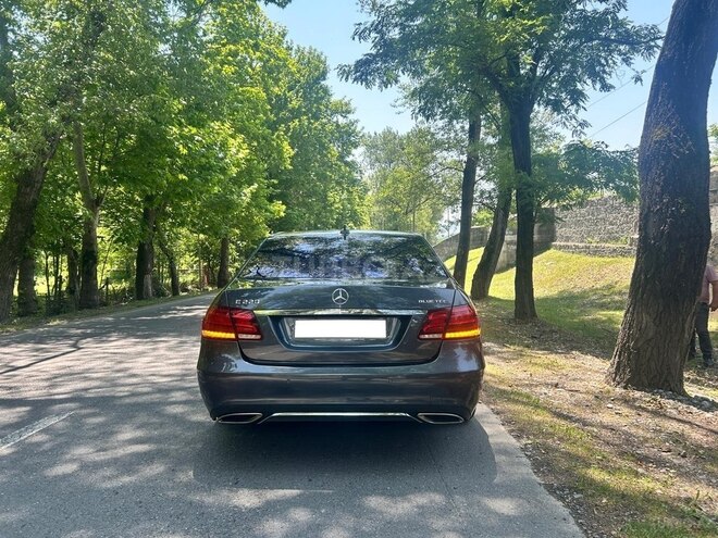 Mercedes E 220 d 2014, 171,125 km - 2.1 l - Şəki
