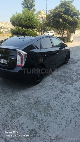 Toyota Prius-6