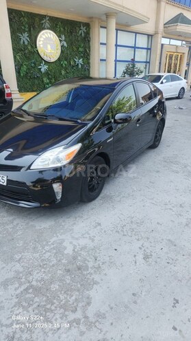 Toyota Prius-5