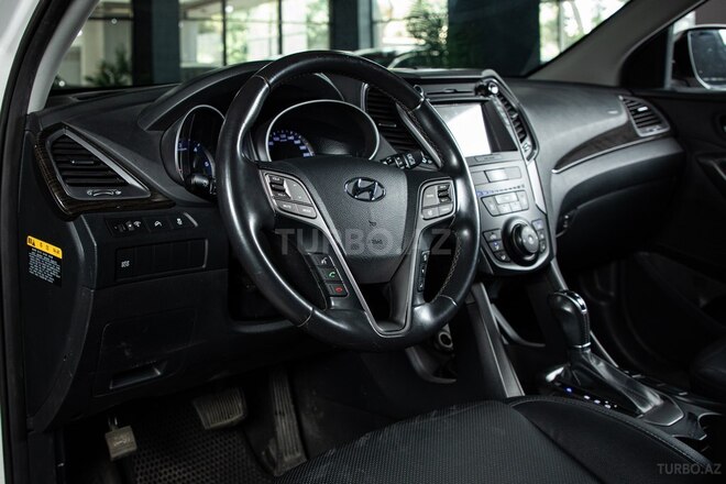 Hyundai Santa Fe-9