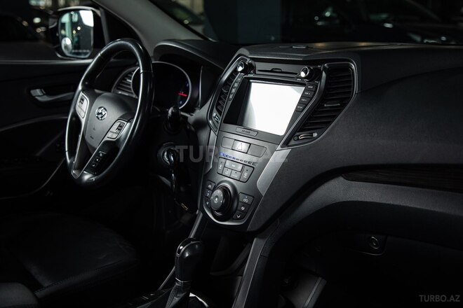 Hyundai Santa Fe-21