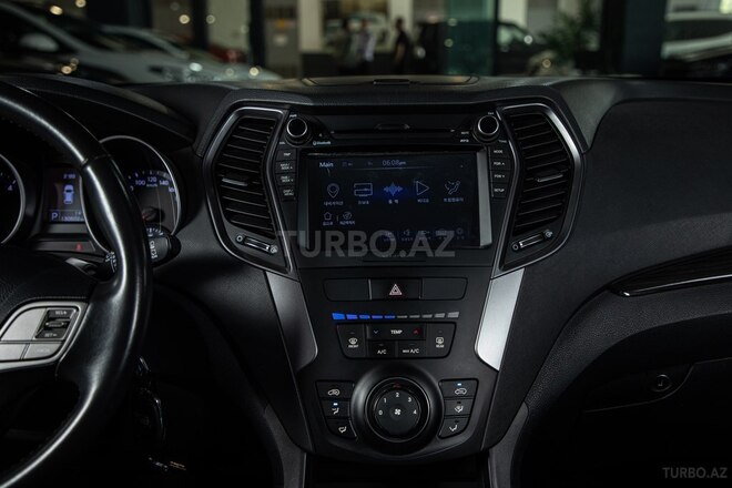 Hyundai Santa Fe-17