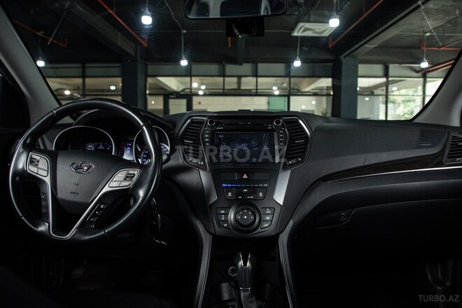 Hyundai Santa Fe-14