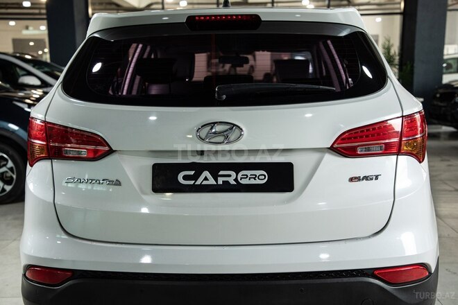 Hyundai Santa Fe-35
