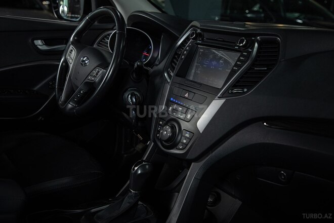 Hyundai Santa Fe-22