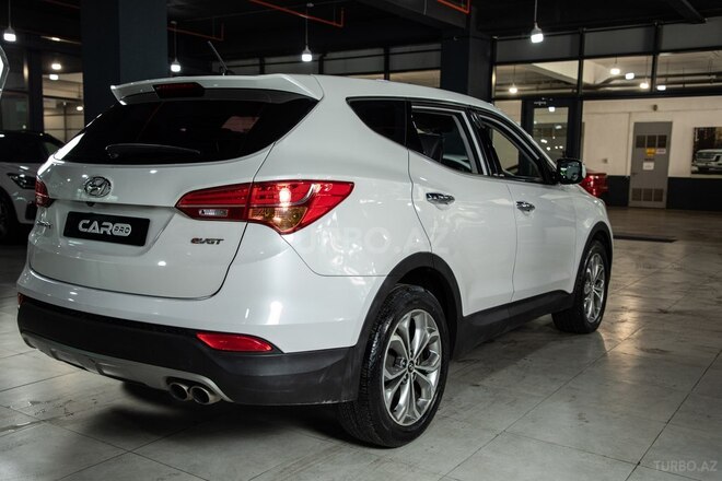Hyundai Santa Fe-32