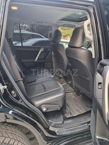 Toyota Land Cruiser Prado-9