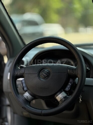 Suzuki Forenza-17