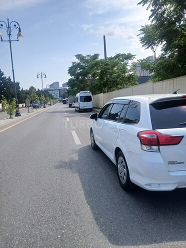 Toyota Corolla Fielder 2017, 130,000 km - 1.5 л - Bakı