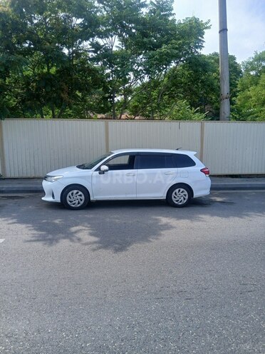Toyota Corolla Fielder 2017, 130,000 km - 1.5 л - Bakı
