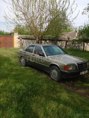 Mercedes 190 1991, 291,000 km - 1.8 l - Qəbələ