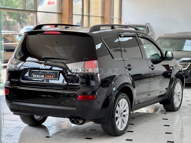 Mitsubishi Outlander-10