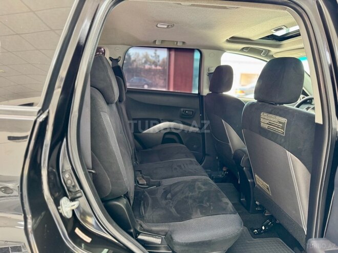 Mitsubishi Outlander-30