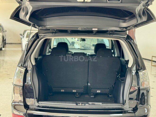 Mitsubishi Outlander-32