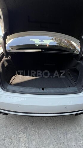 Audi A4 2018, 51,000 km - 2.0 l - Bakı
