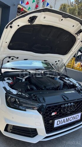 Audi A4 2018, 51,000 km - 2.0 l - Bakı