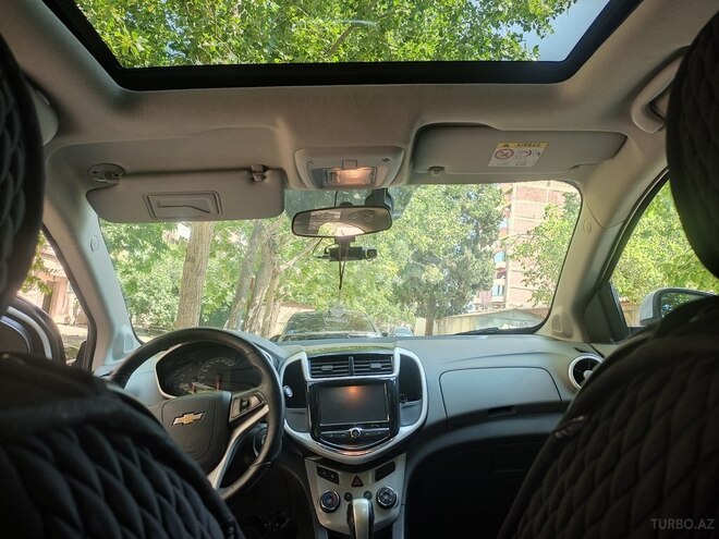 Chevrolet Aveo-16