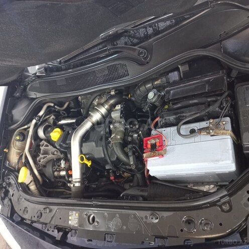 Renault Megane-13
