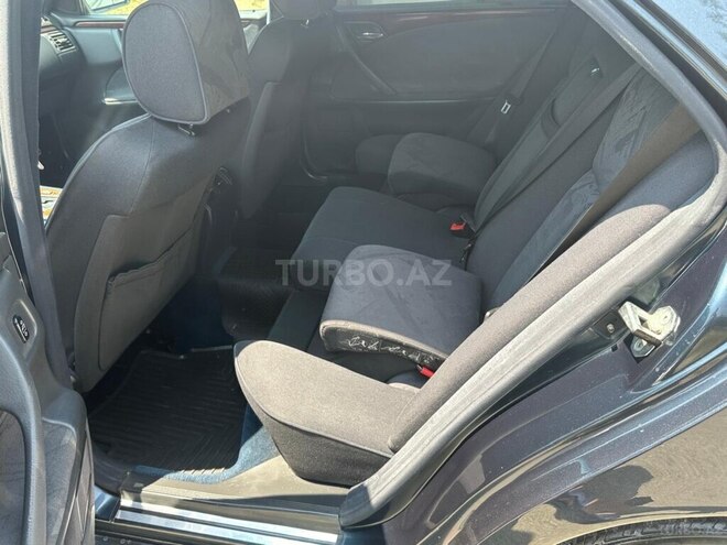 Mercedes E 240 1999, 290,000 km - 2.4 l - Bakı
