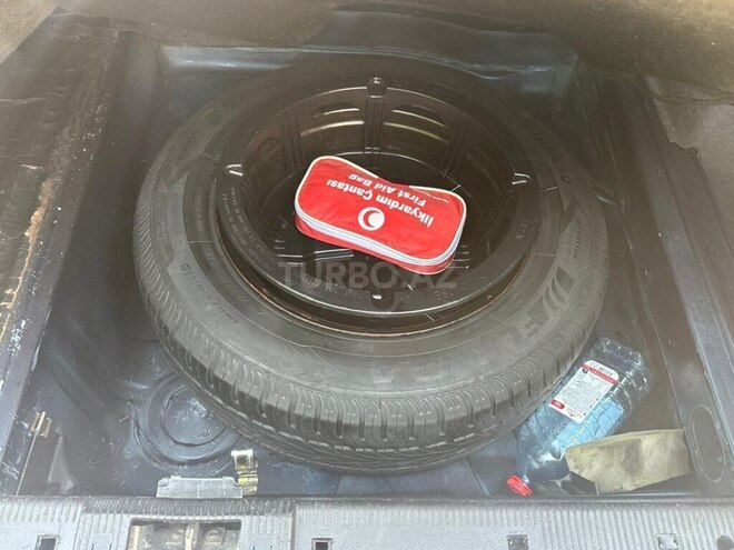 Mercedes E 240 1999, 290,000 km - 2.4 l - Bakı