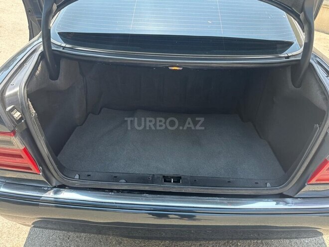 Mercedes E 240 1999, 290,000 km - 2.4 l - Bakı