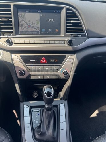 Hyundai Avante 2017, 163,400 km - 1.6 л - Bakı