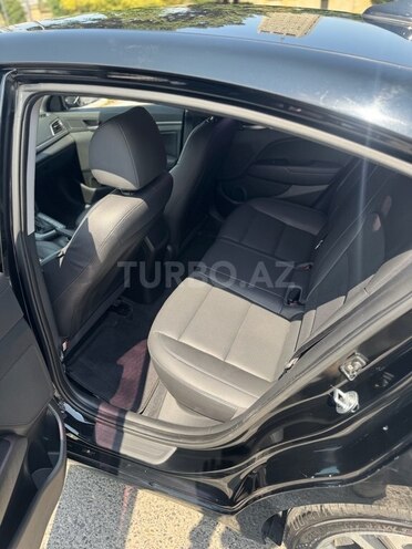Hyundai Avante 2017, 163,400 km - 1.6 л - Bakı