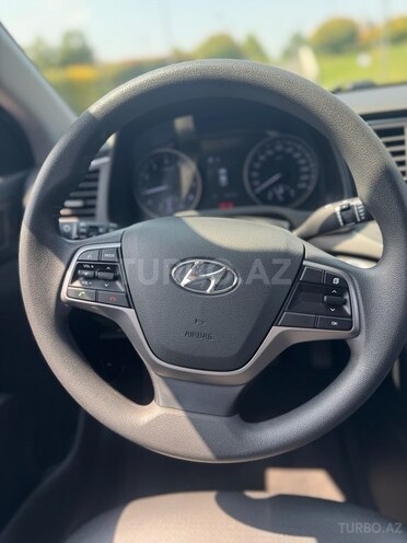 Hyundai Avante 2017, 163,400 km - 1.6 л - Bakı
