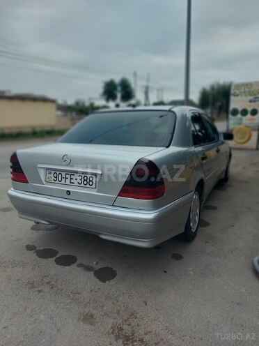 Mercedes C 180 1998, 420,000 km - 2.4 l - Salyan