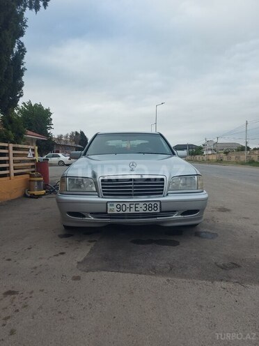 Mercedes C 180 1998, 420,000 km - 2.4 l - Salyan