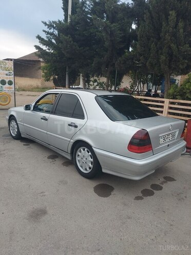 Mercedes C 180 1998, 420,000 km - 2.4 l - Salyan