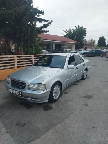 Mercedes C 180 1998, 420,000 km - 2.4 l - Salyan