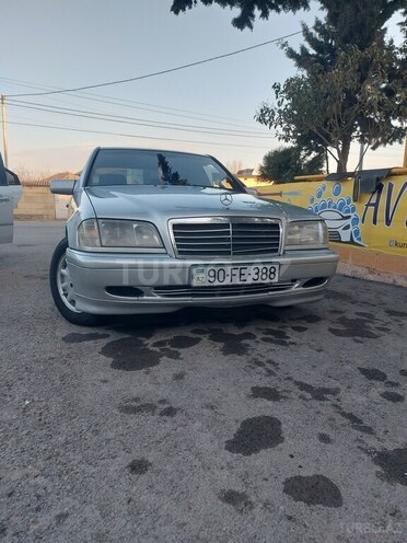 Mercedes C 180 1998, 420,000 km - 2.4 l - Salyan