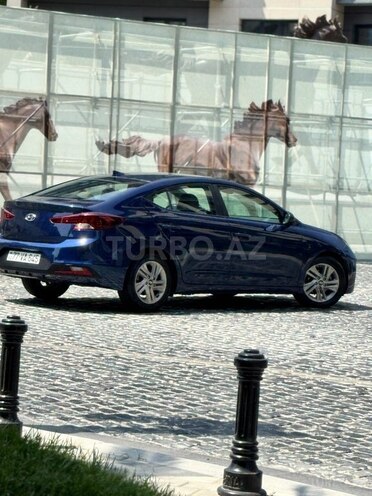 Hyundai Elantra 2019, 93,000 km - 2.0 l - Bakı